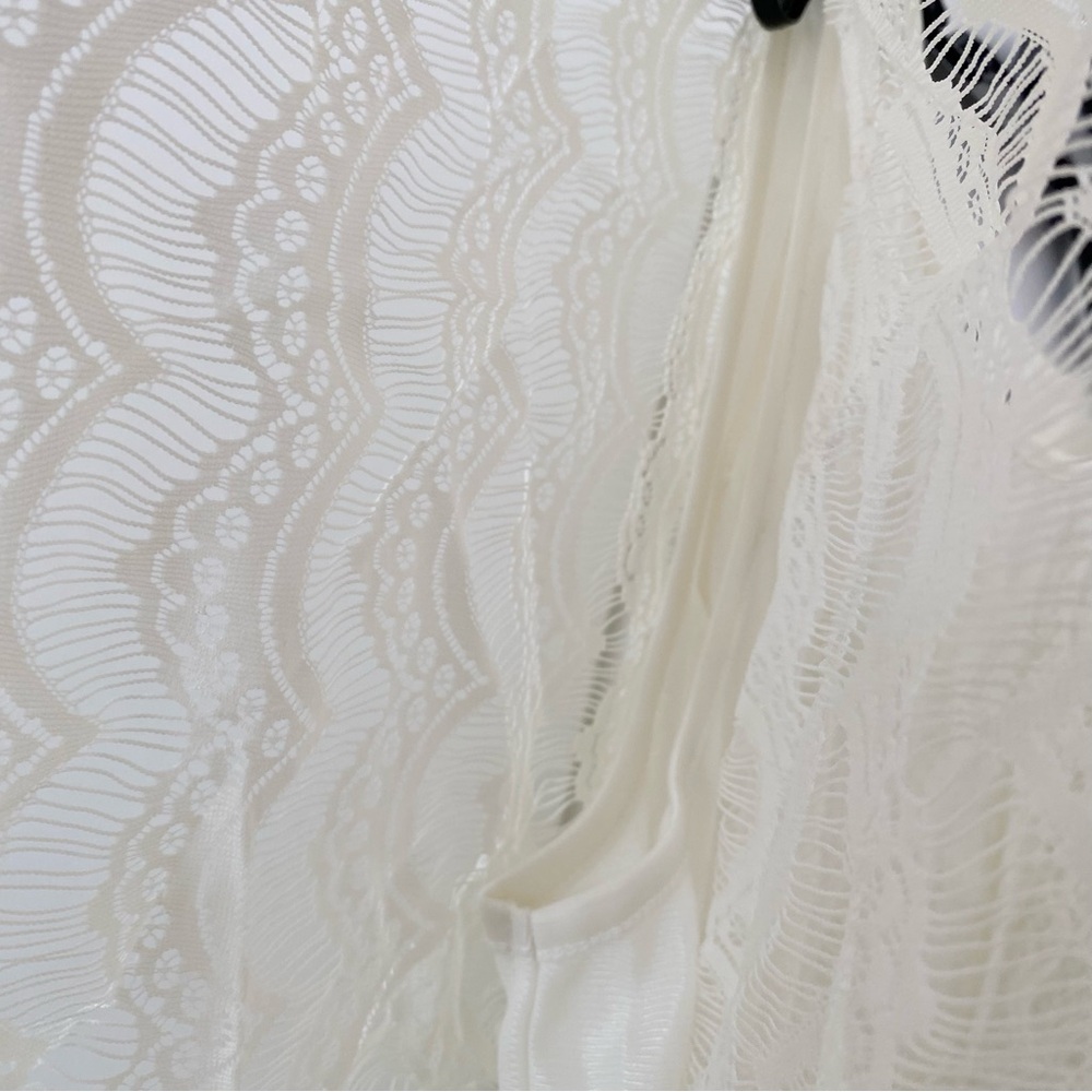 George Lace Top - Picture 4 of 6